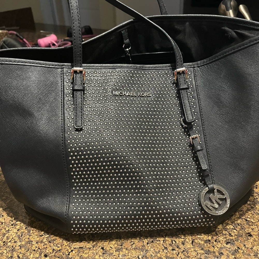 Great condition Michael kors tote bag